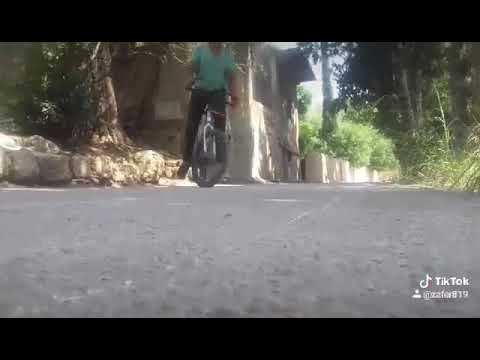 اشرب حشيش لو يوم مكان لمنيش 