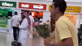 محمود ماهر وامه يستقبل اعز ضيوف في مطار بمناسبة حفلة خطبته غدا مع بيسان أسماعيل