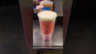 Dunkin Donuts Strawberry Day Dream Refresher Banana Cold Foam  @Dunkin-Donuts #alidunkinart