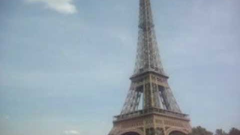 Eiffel tower daytime - on cruise - background melody