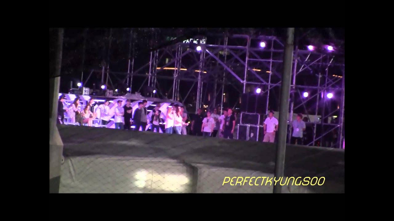 [FANCAM] 121122 Jung Sisters @ SMTOWN SG rehearsal - California Girls