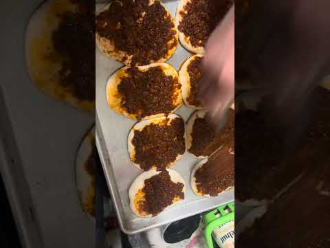 لحم بعجين لزكريا مشتاقتلكم هواية