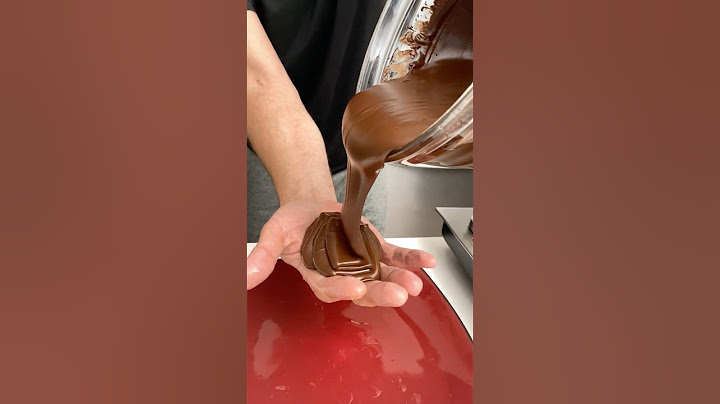 Freezing a chocolate mold over my hand! 😯