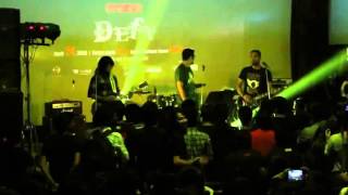 Defy Gajar nouka live