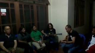 Download lagu ' Maluku Tana Pusaka.Mince en vriend' s.