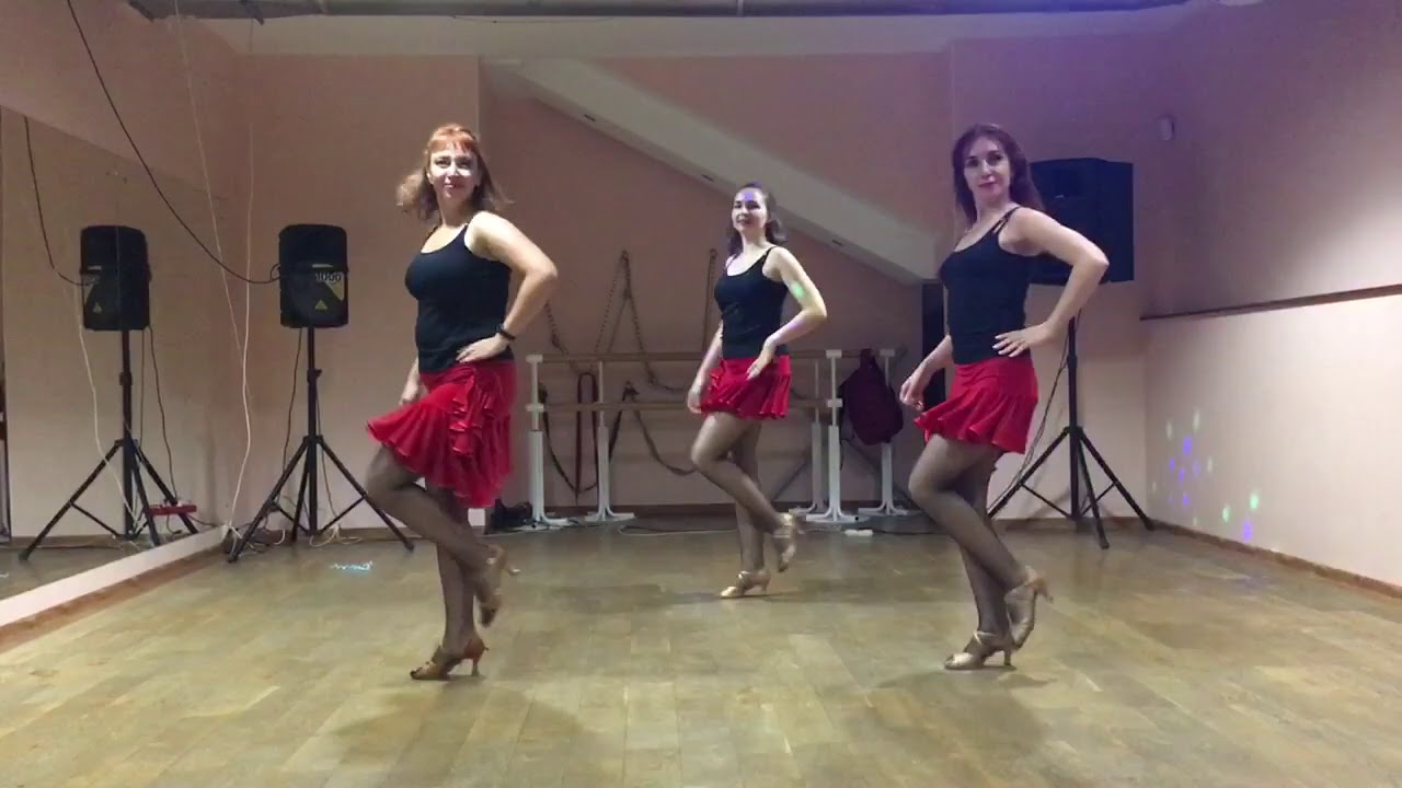Бачата группа девушек Соло