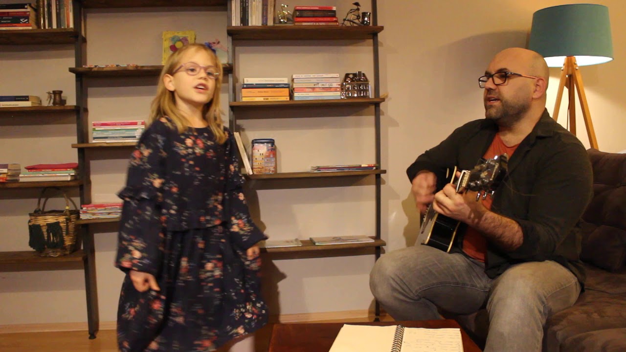 Dans Et (Dance Monkey)