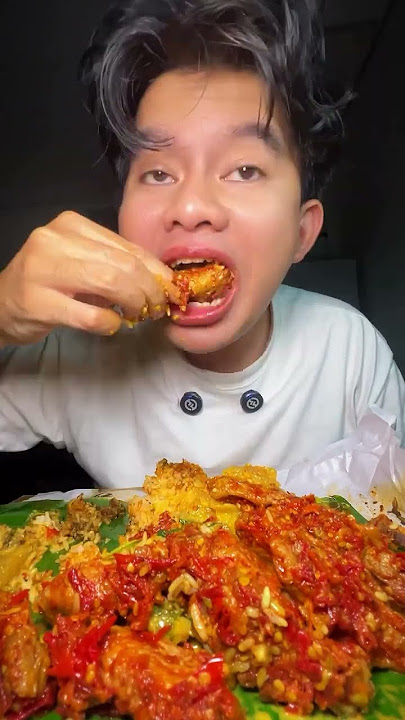 Eat Padang rice for 200 thousand #streetfoods #mukbang