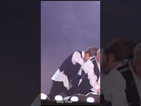[NCT 지성] 원래 서있는 파트에서 춤추는 지성이