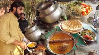 30 Years Old Best Haleem In Lahore   Pakistani Street Food Lahore   Best Pakistan Street Food Lahore