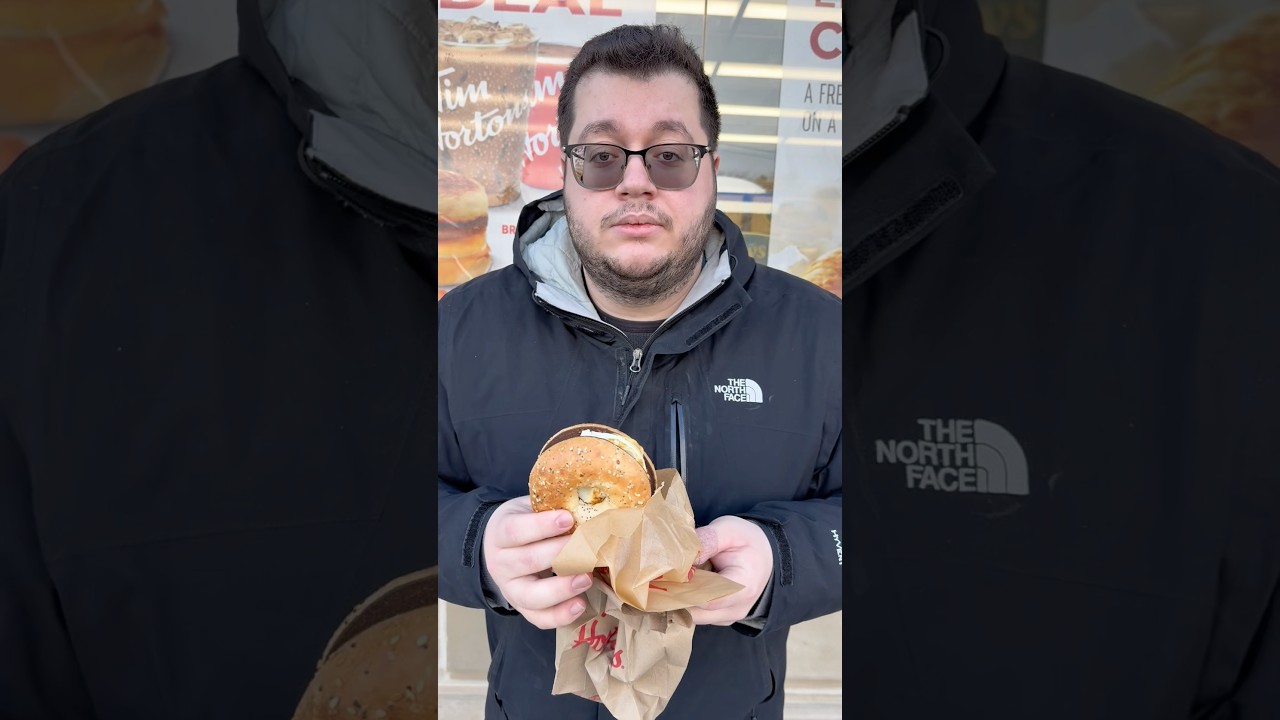 Пробую Tim Hortons впервые 