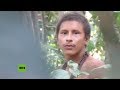 Graban a indígena no contactado de Brasil en tierra cercada por madereros ilegales