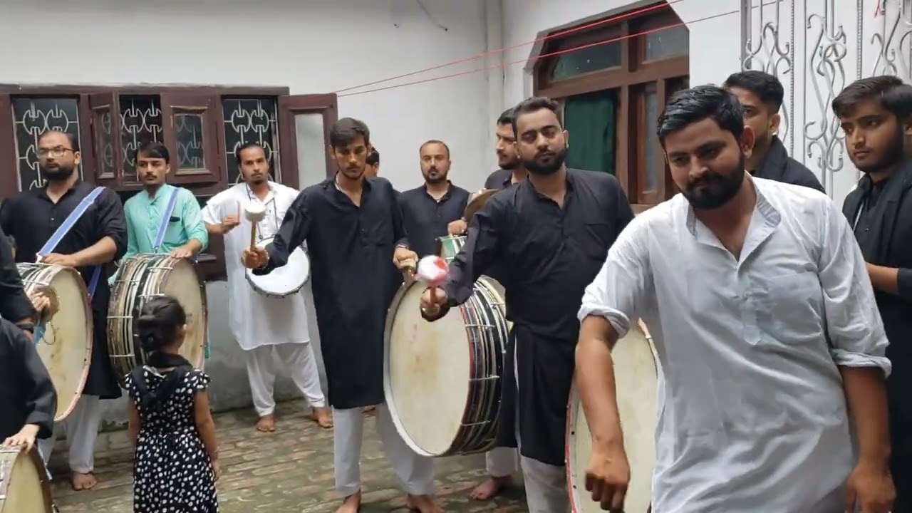 Amroha azadari 6 moharram mein Husaini baja bajate azadaar 2023
