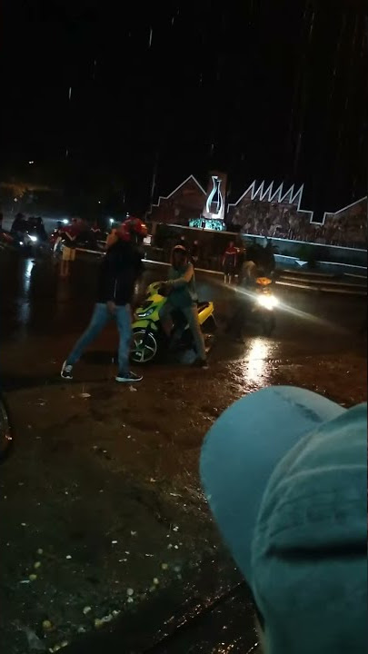 Terjadi penyerangan oleh anggota geng motor MOONRAKER di daerah cianting sukatani