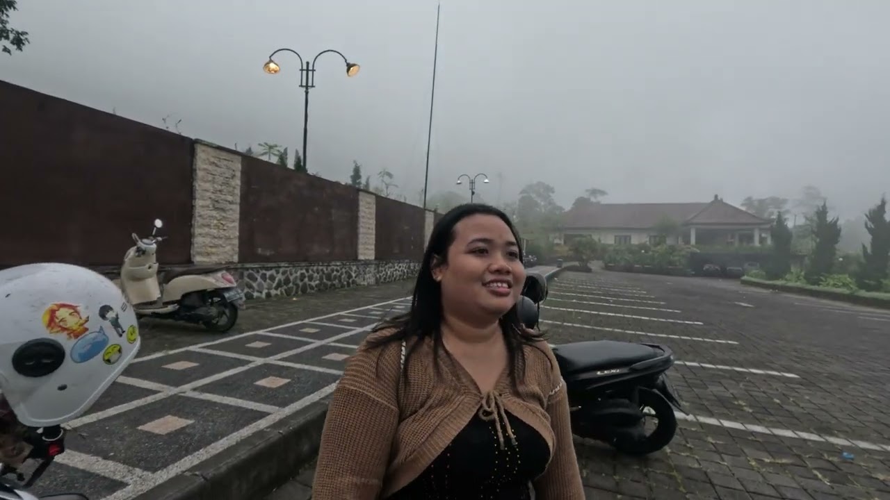 MENEMBUS KABUT DALAM PERJALANAN PULANG