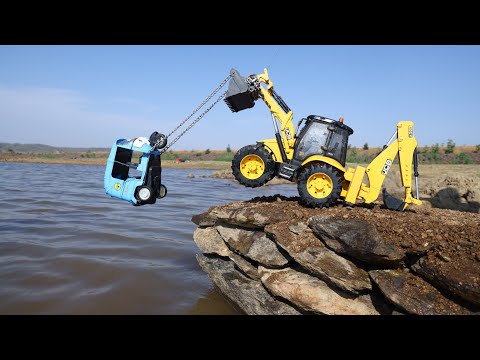 Auto Rickshaw And Truck Accident Biggest River Pulling Out JCB | Eicher Tractor | JCB Truck | CS