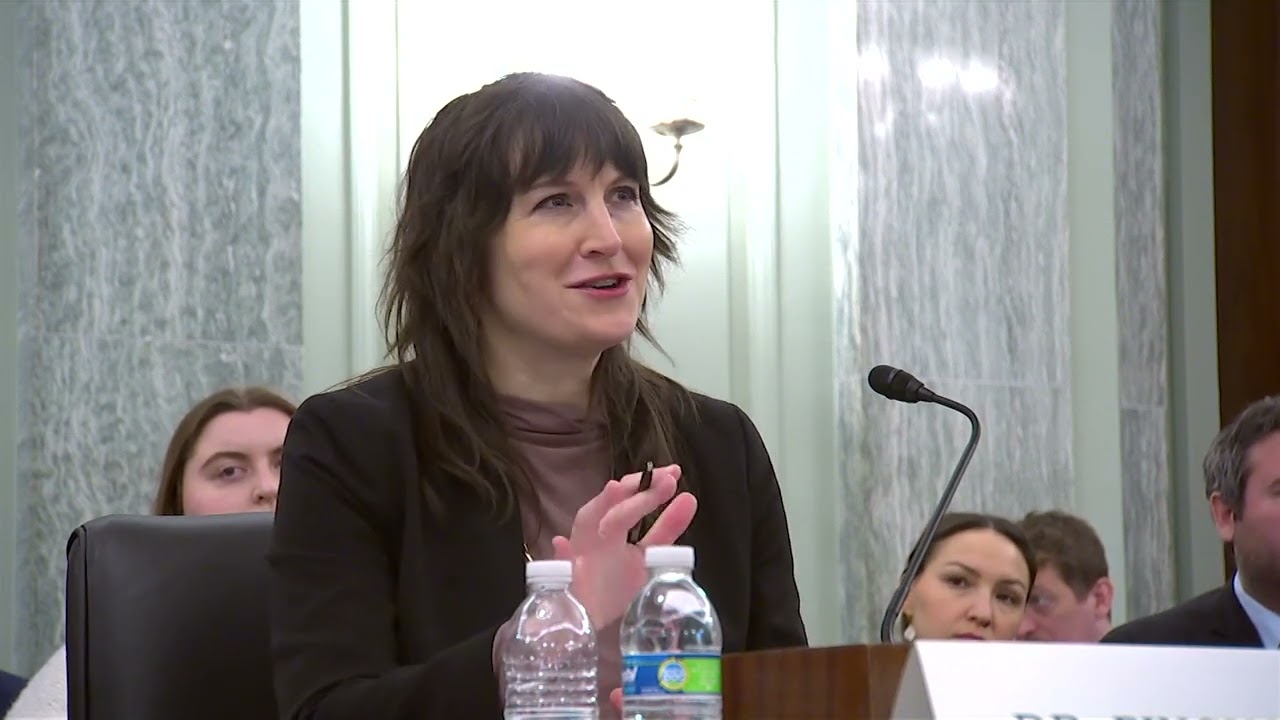 Fischer Questions Experts on Importance of Increased U.S. Presence in Greenland