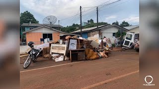 Dois Vizinhos passa por uma segunda-feira de limpeza e...