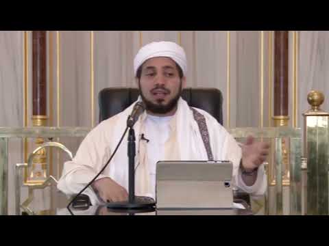 هل يجب على العامي الأخذ بمذهب واحد أم يمكنه التنقل بين المذاهب