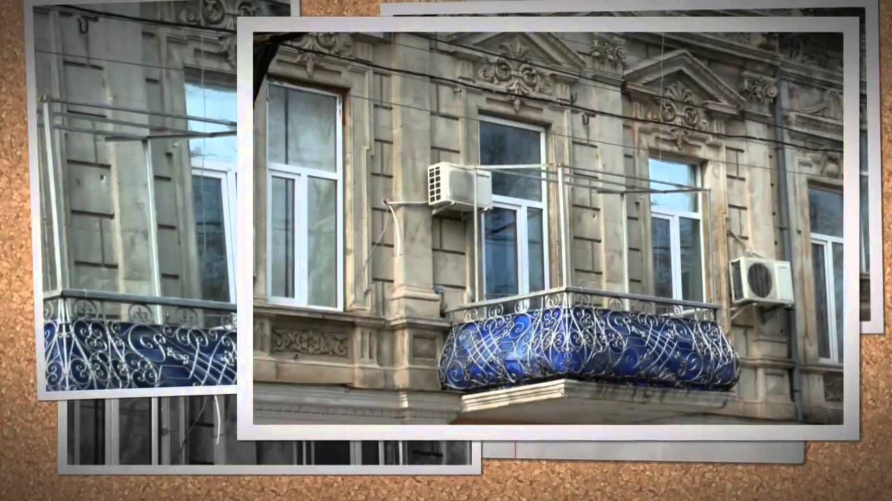 Crimea, Yevpatoriya, st. Revolution