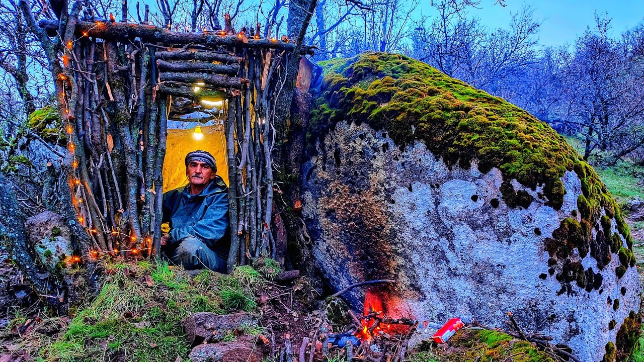 Solo Bushcraft Camping - Building Shelter & Camping in Heavy Rain ...