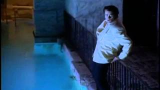 Jim Carrey - Funny Scene Ace Ventura Pet Detective