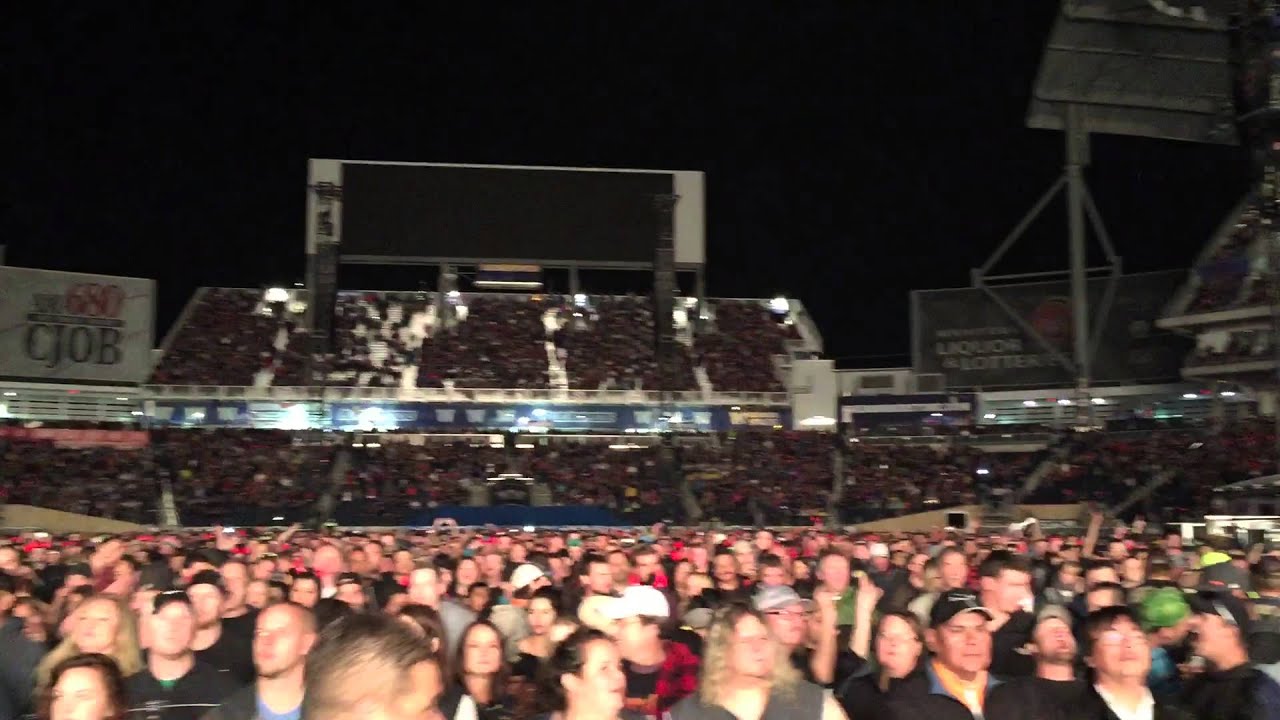 High Voltage Rock N' Roll AC/DC Winnipeg September 17 2015 - YouTube