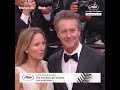 L’élégant Edward Norton monte les marches pour The Phoenician Scheme à Cannes 2025 !