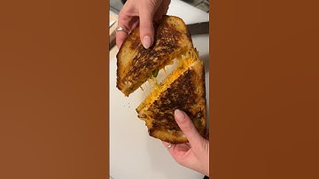 kimchi grilled cheese #shorts Song: Let’s Go To Trader Joe’s by Dana and Alden