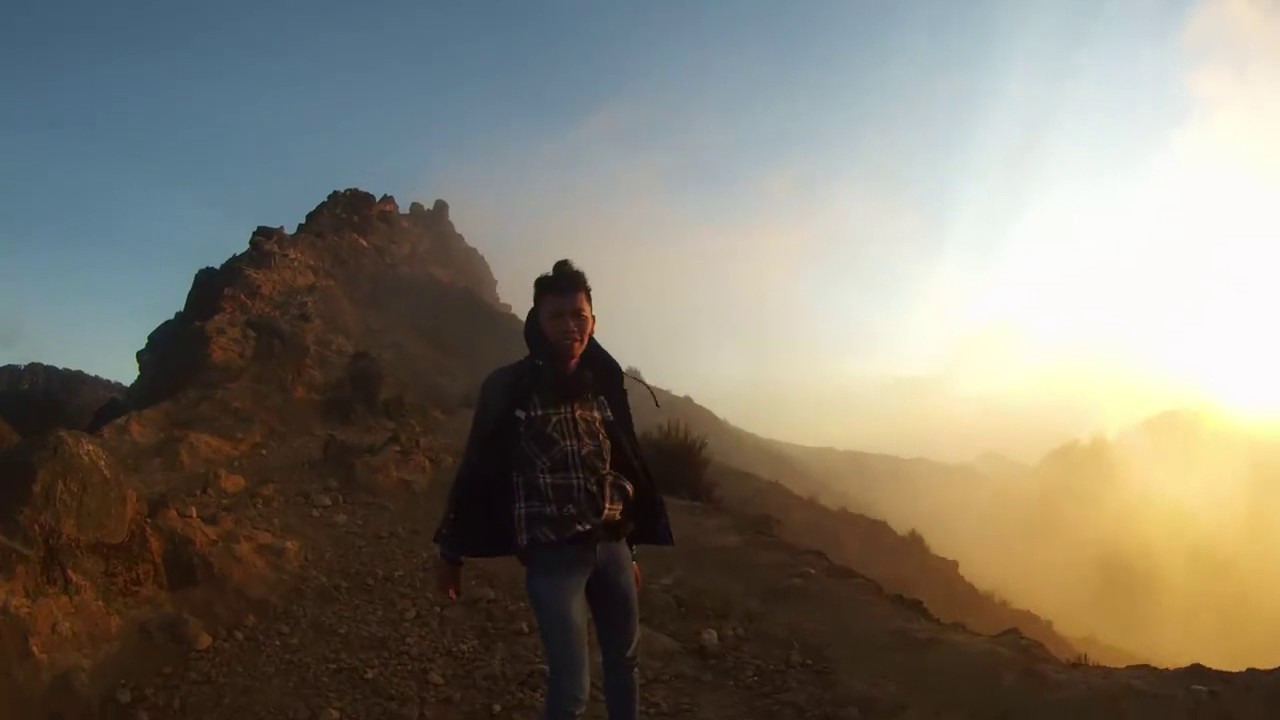 Sunrise di Gunung  Sibayak  YouTube