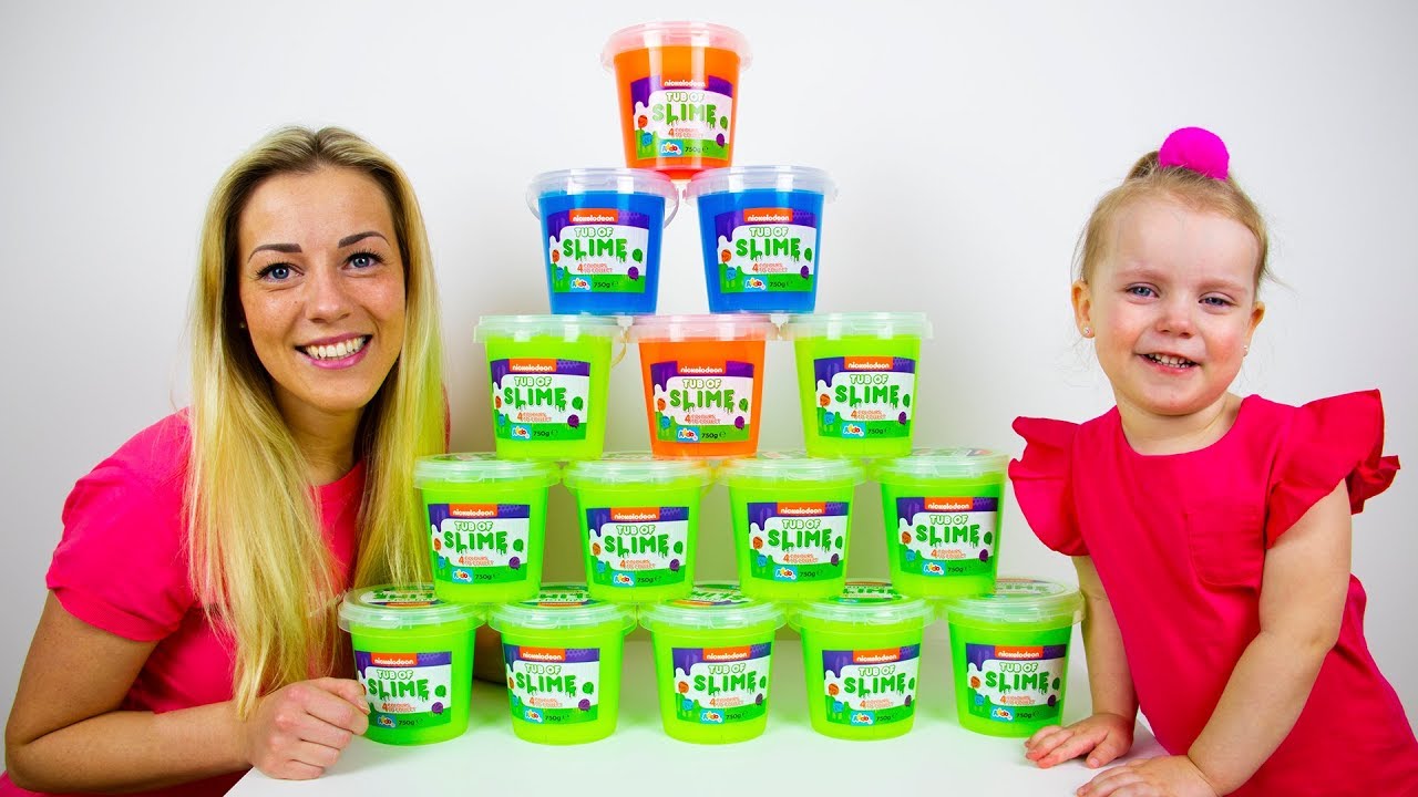 Gaby Alex and Mommy playing with Giant colorful Slime. Family Fun for kids