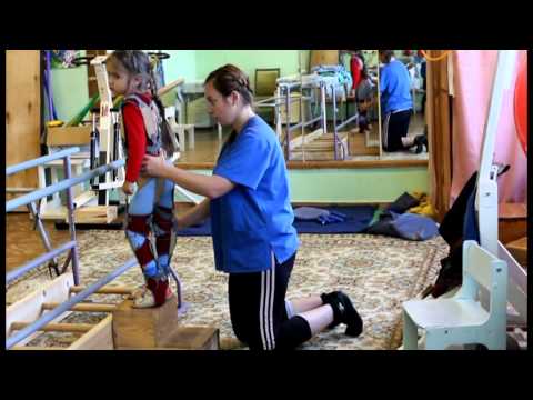 Видео: Как да си направим костюм на медицинска сестра