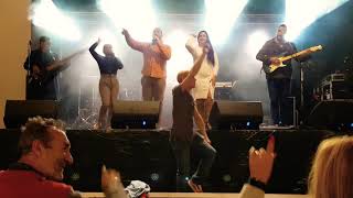 Download Lagu Festa São Sebastião *Quero Trique Trique, Cover 'Amigos da Música,Fábio Castro,Tania e Alice Madeira MP3 Download Lagu Festa São Sebastião *Quero Trique Trique, Cover 'Amigos da Música,Fábio Castro,Tania e Alice Madeira MP3