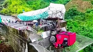 Ultimate Near Miss Video Of Trucks/CAR FAILS Filmed Seconds Before Disaster 2024