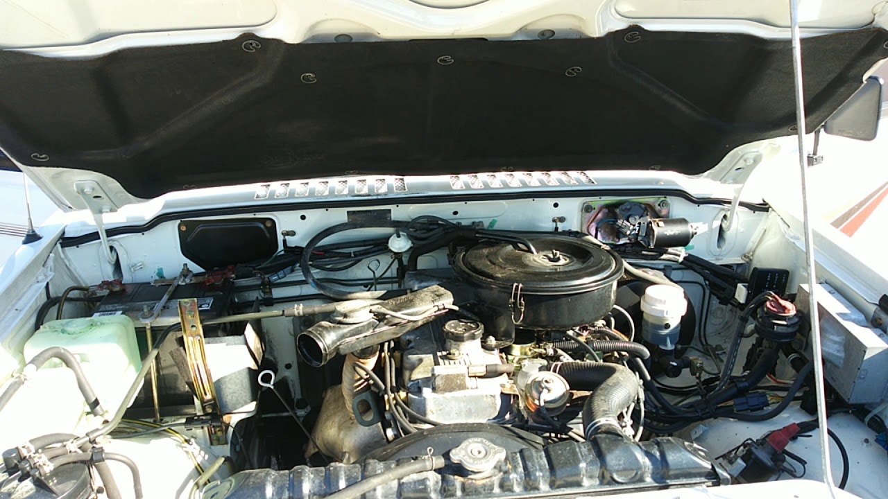 1988 Dodge Raider 4WD 2.6L SUPER NICE!!! 