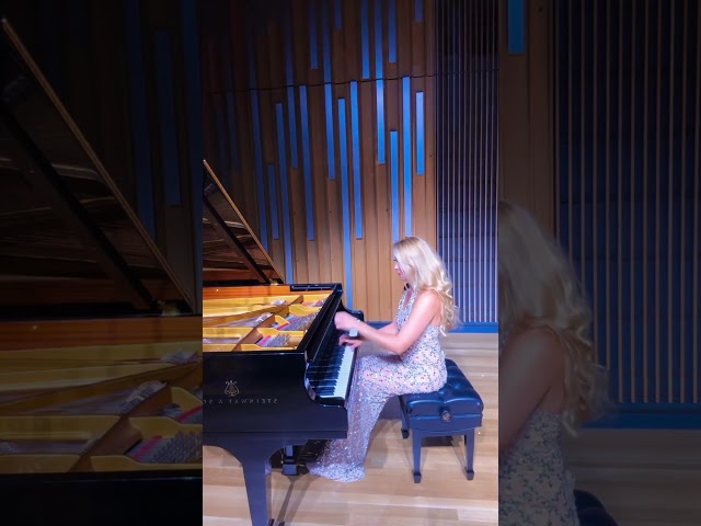 Svetlana Smolina - Fedorco Producciones