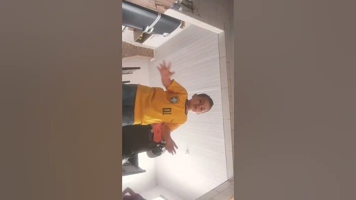 oi o Neymar no serve pra namorar