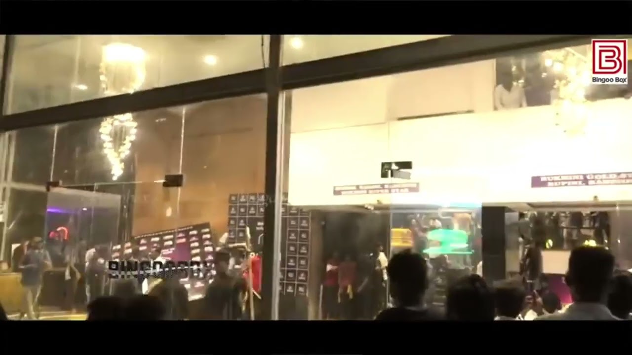 Varisu vs Thunivu Rohini theatre (Ajith Vijay fans) Mass Fight ❤️🔥