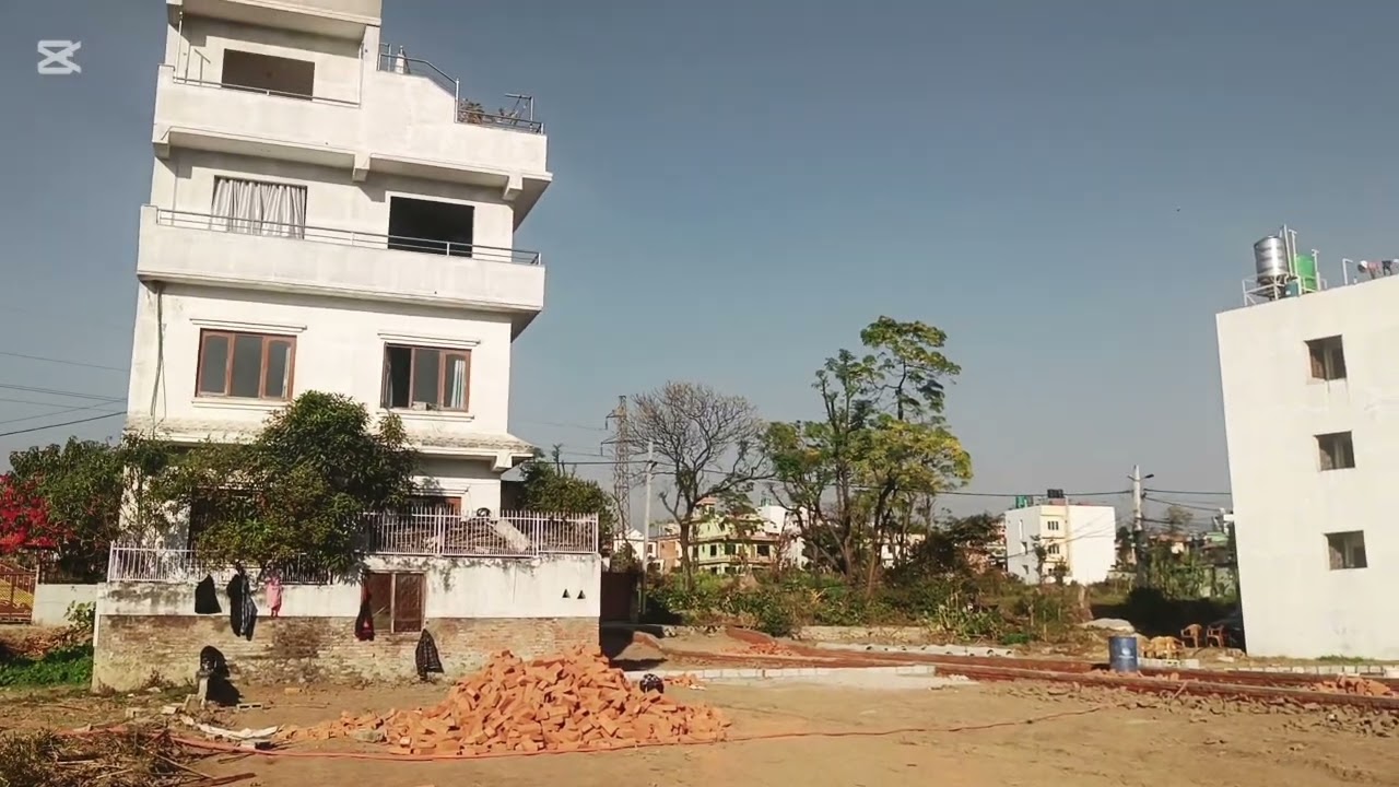 भक्तपुर  बाल्कोत फोर्स पार्क देखि लग भग  200 मितरको दुरीमा रहेको नया ☎️9745654786 980-3878364