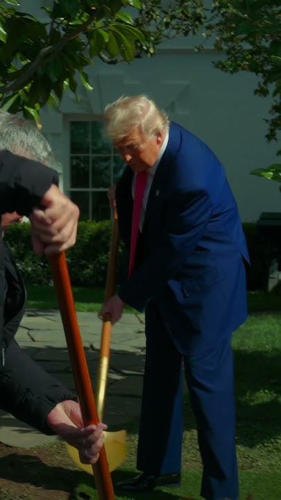 President Donald J. Trump Plants a New MAGAnolia Sapling 🇺🇸 - YouTube