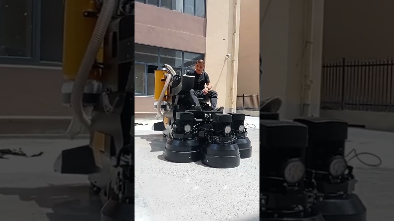 Dust-free hydraulic lift ground grinder with spray function and dust reduction function