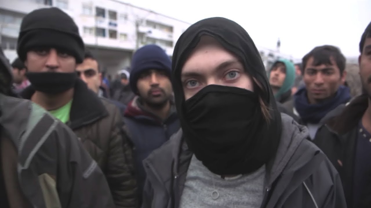 Calais : dans la poudrière du plus grand bidonville d'Europe