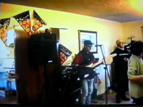 MAKE THE WORLD GO AWAY 002.MP4 VIDIO RECORDED BY J...