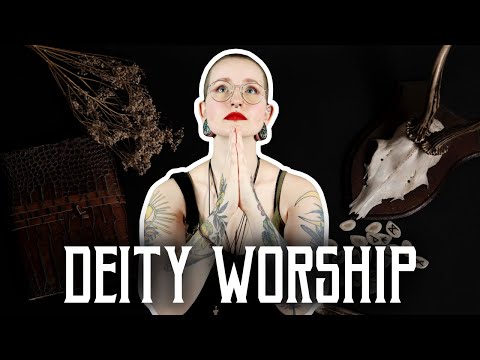 DEITY WORSHIP FOR BEGINNERS || How to start worshipping deities within witchcraft or paganism