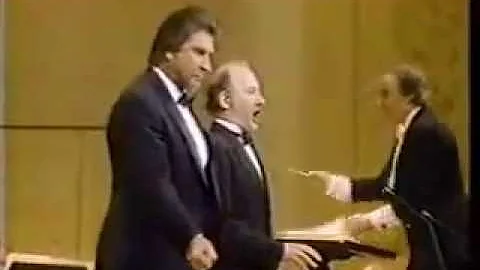 Giuseppe Giacomini and Sherrill Milnes sing Si, pe...