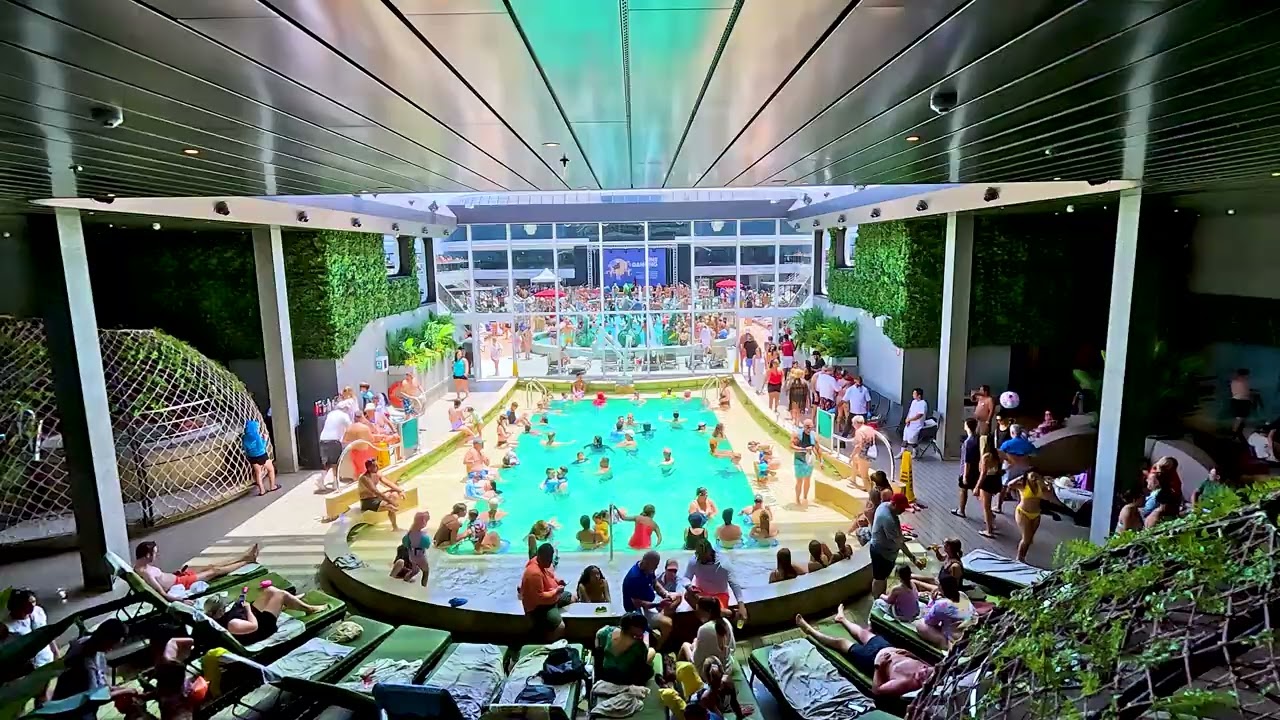 Botanic Garden Pool del MSC World America