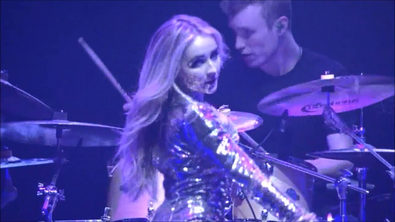 “Eyes Wide Open” Sabrina Carpenter LIVE @POPSPRING2017🌸