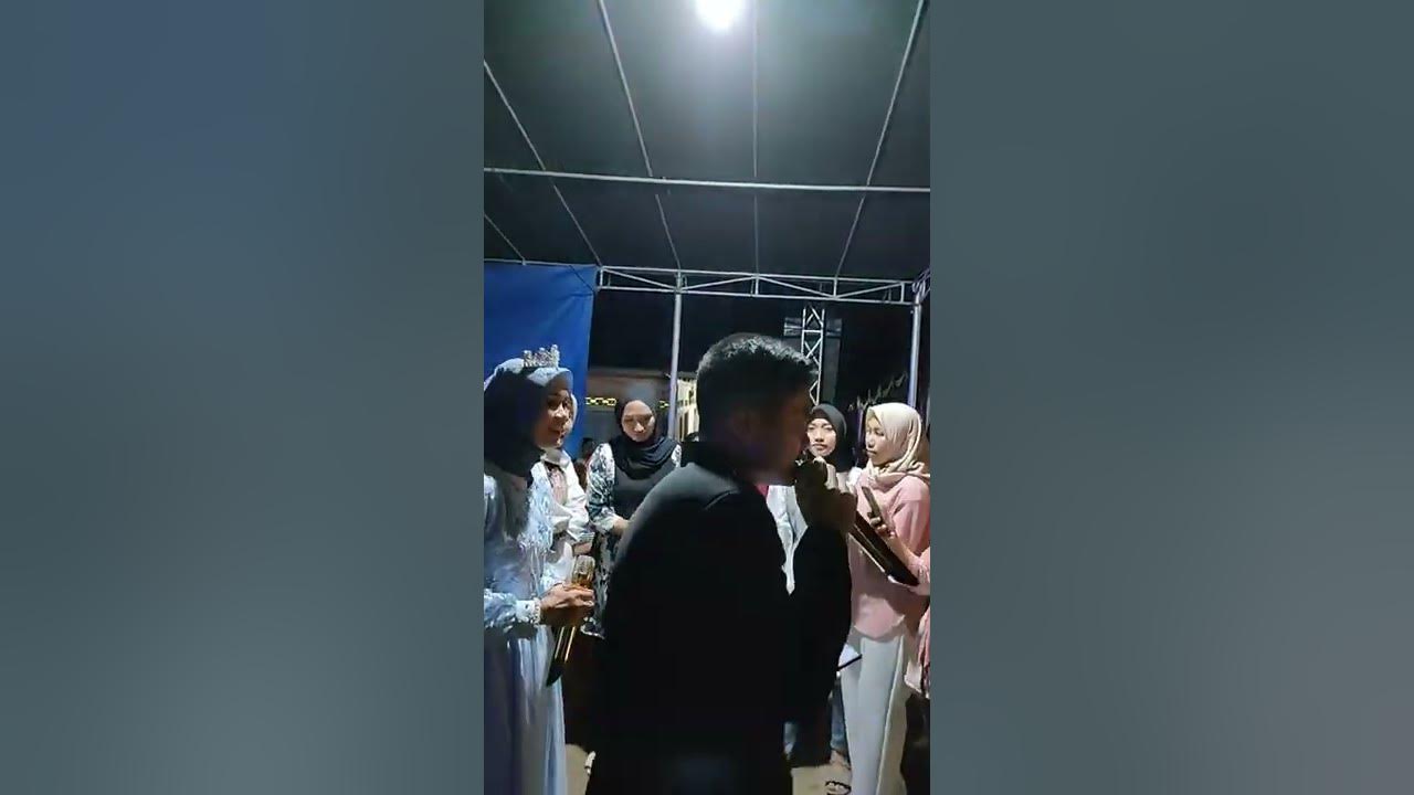 Aris mempelai pria persembahkan lagu Untuk sang istri Dela #vidioShorts
