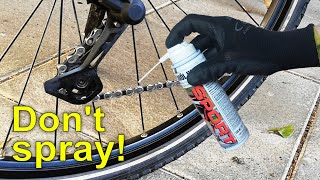 Bicycle chain lubricate and clean - quick and easy! by SnapTinker 5,152 views 6 months ago 1 minute, 59 seconds