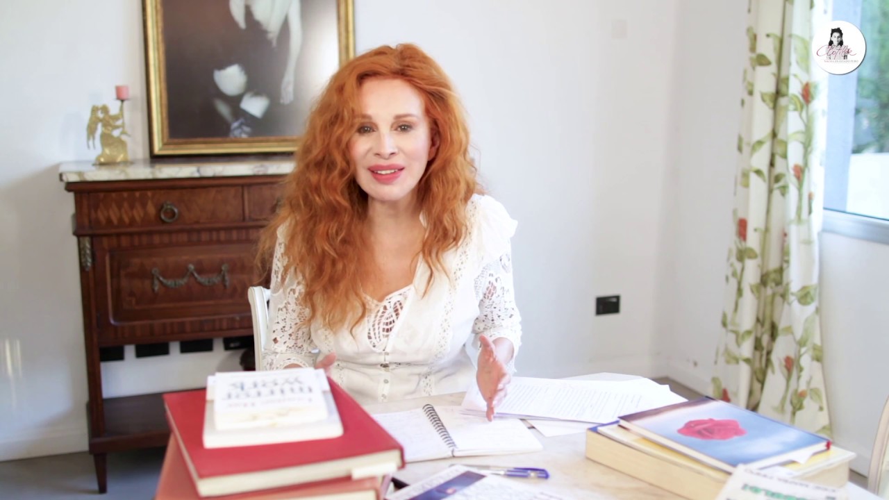 Clotilde   El Perro que Canta